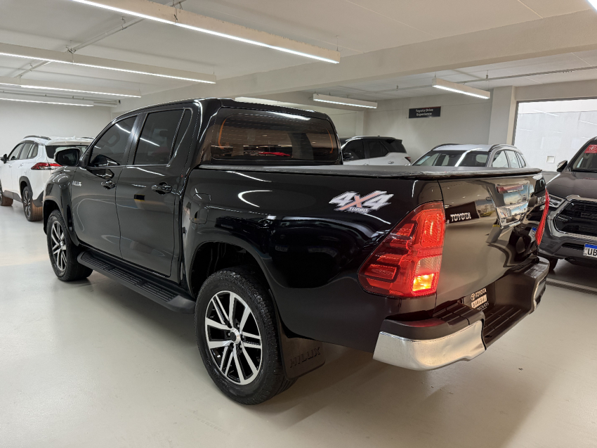toyota hilux 2.8 srv 4x4 cd 16v diesel 4p automatico 2.7 20173