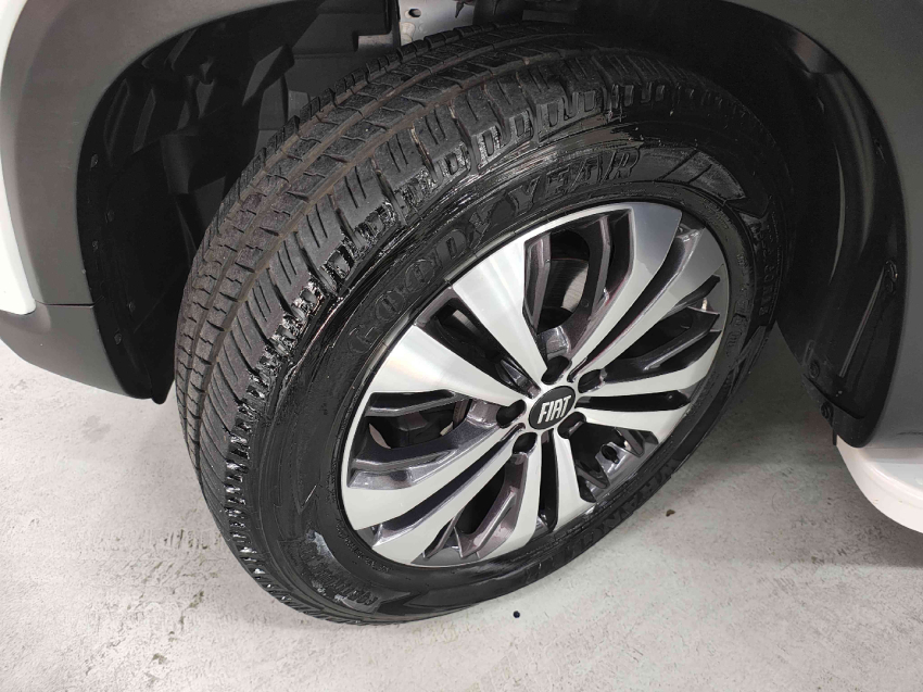 fiat toro 1.3 turbo 270 flex volcano at6 4p automatico 202212