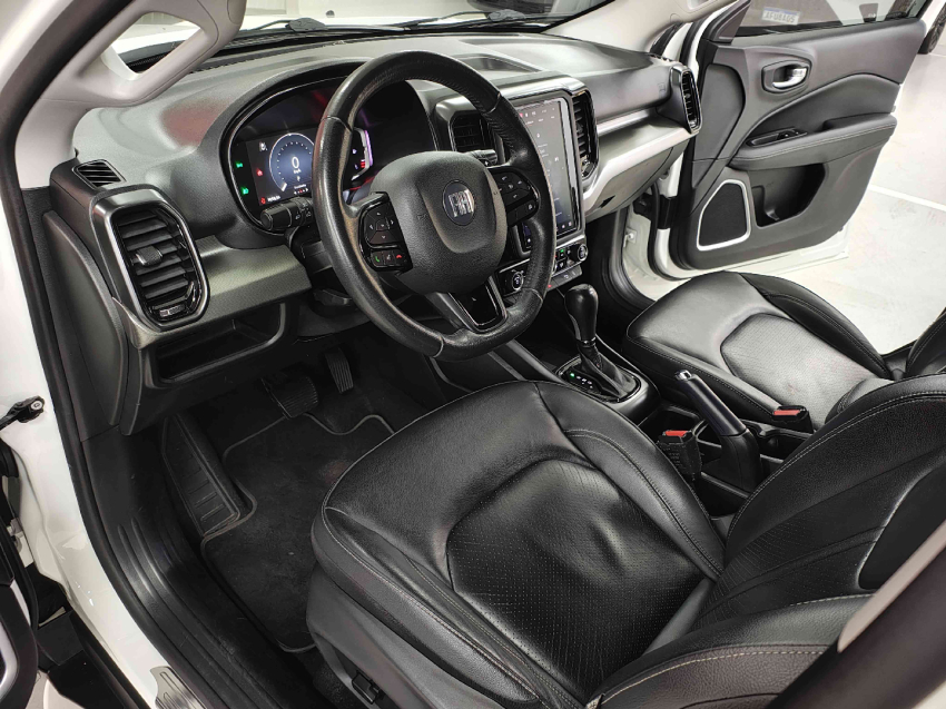 fiat toro 1.3 turbo 270 flex volcano at6 4p automatico 202210