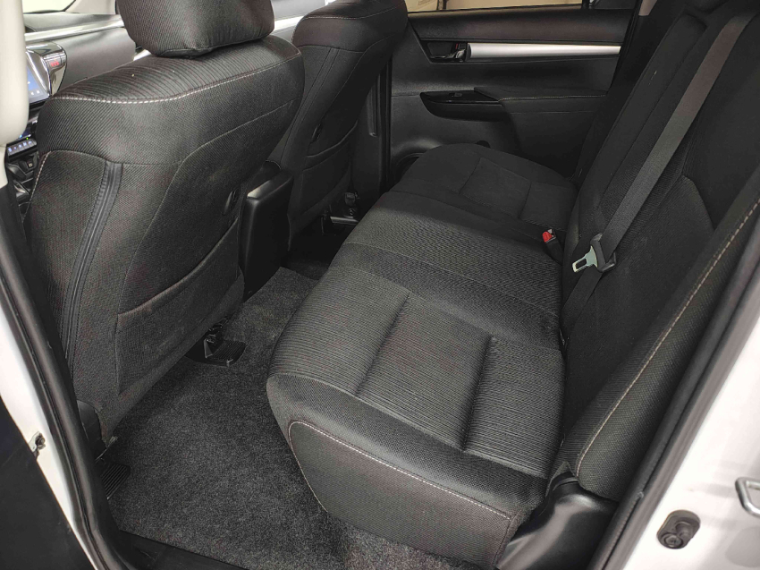 toyota hilux 2.8 d-4d turbo diesel cd sr 4x4 automatico 4p 20246