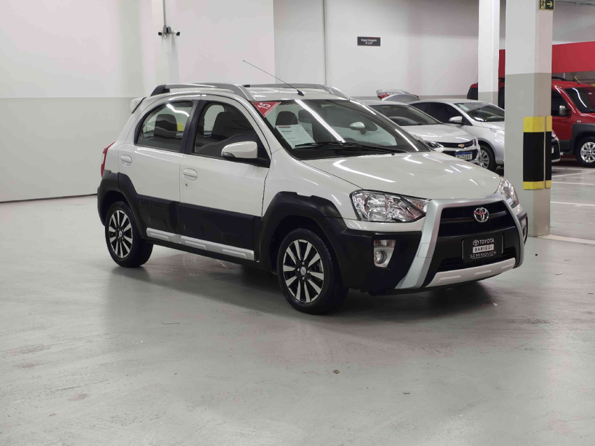 toyota etios cross 1.5 16v flex 4p manual 20150