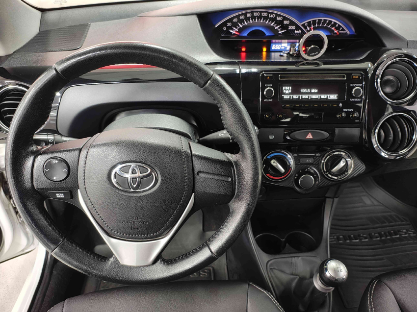 toyota etios cross 1.5 16v flex 4p manual 20158