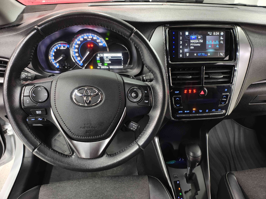 toyota yaris 1.5 16v flex sedan xs multidrive 4p automatico 20258