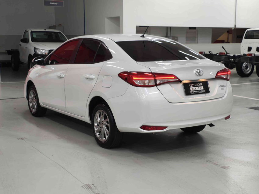 toyota yaris 1.5 16v flex sedan xs multidrive 4p automatico 20253