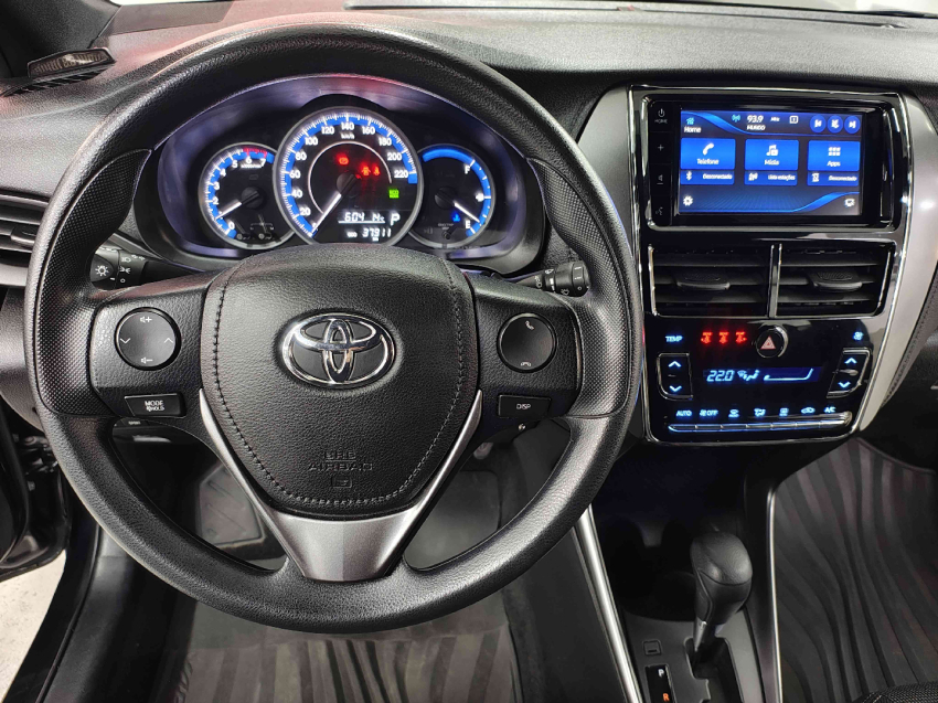 toyota yaris 1.5 16v flex xl multidrive 4p automatico 20248