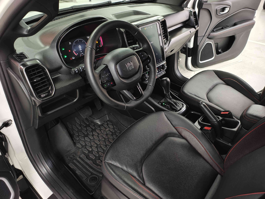 fiat toro 2.0 16v turbo diesel ultra 4wd at9 4p automatico 202410