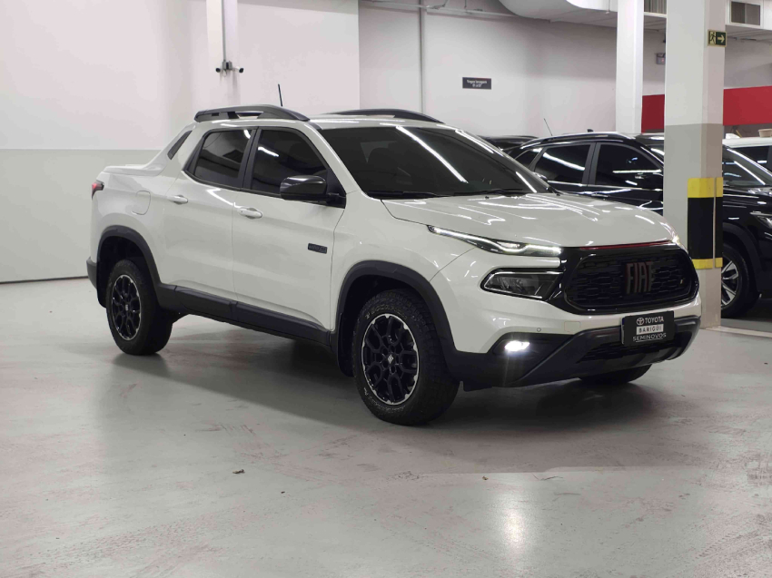 fiat toro 2.0 16v turbo diesel ultra 4wd at9 4p automatico 2024