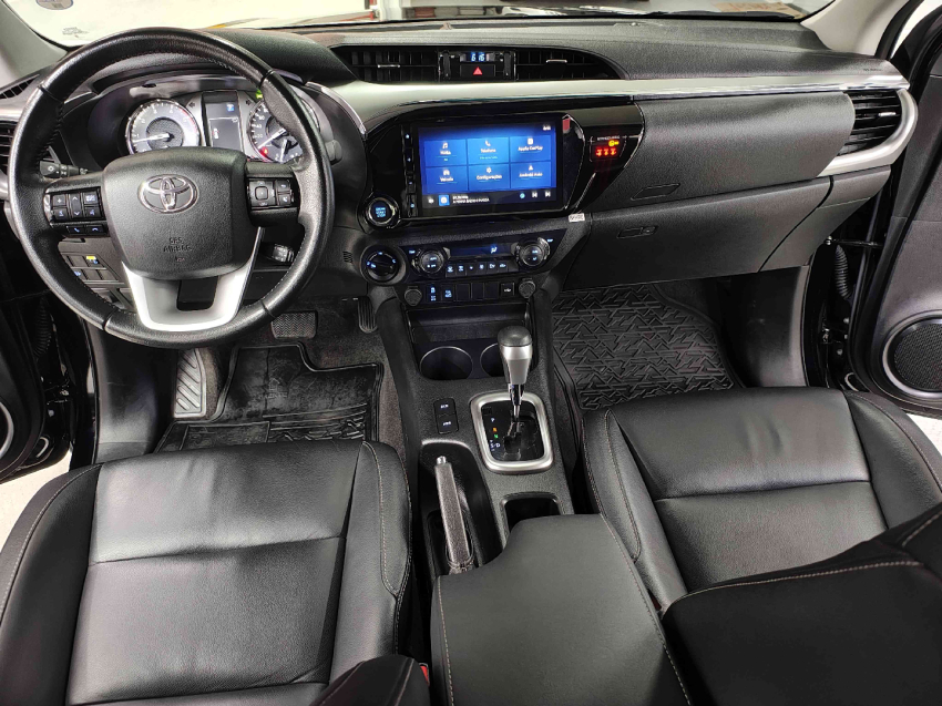 toyota hilux 2.8 d-4d turbo diesel cd srv 4x4 automatico 4p 20247