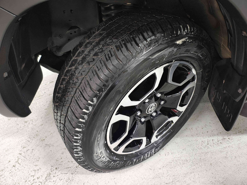 toyota hilux 2.8 d-4d turbo diesel cd srv 4x4 automatico 4p 202411