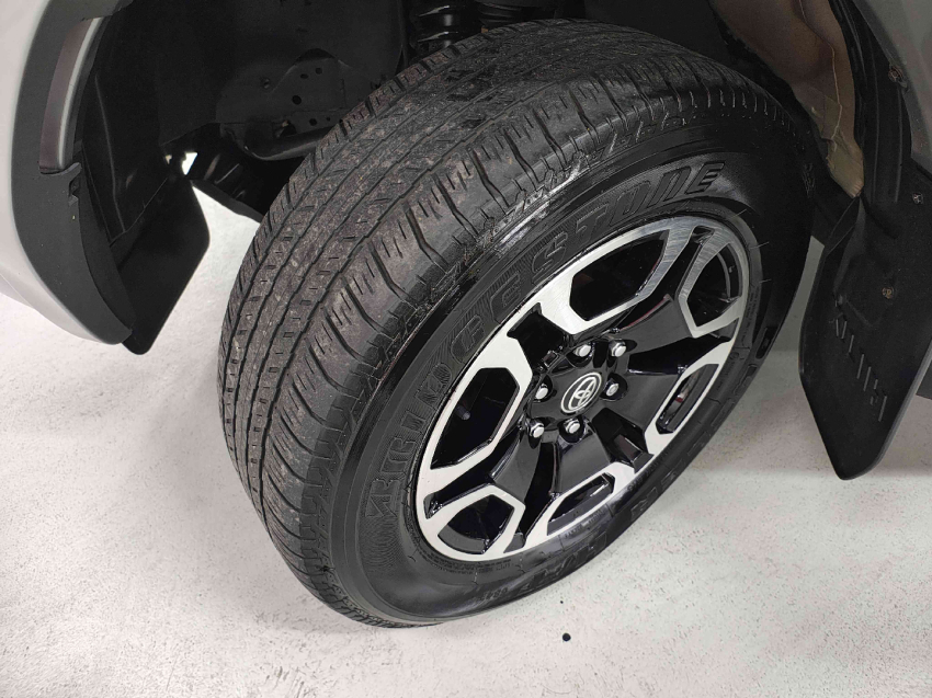 toyota hilux 2.8 d-4d turbo diesel cd srx plus 4x4 automatico 4p 202411