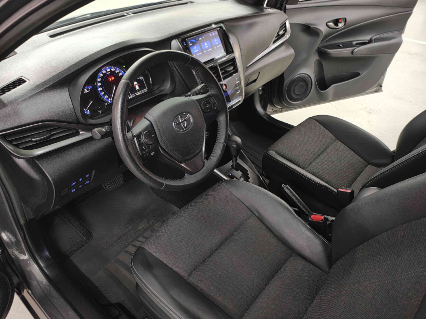 toyota yaris 1.5 16v flex xs connect multidrive 4p automatico 20239