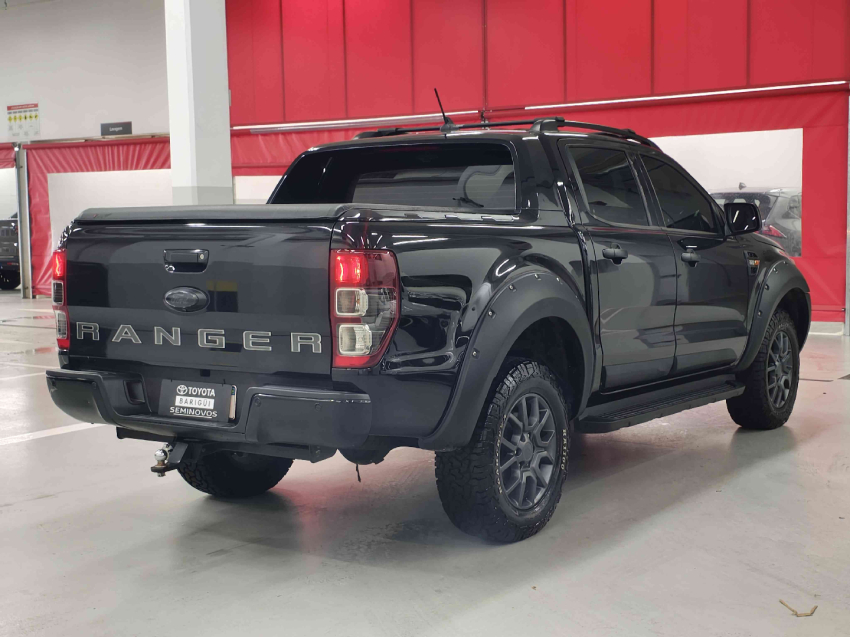ford ranger 2.2 black 4x2 cd 16v diesel 4p automatico 20235