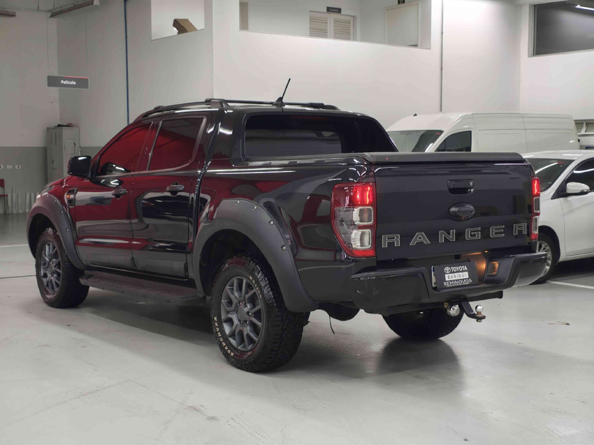ford ranger 2.2 black 4x2 cd 16v diesel 4p automatico 20233