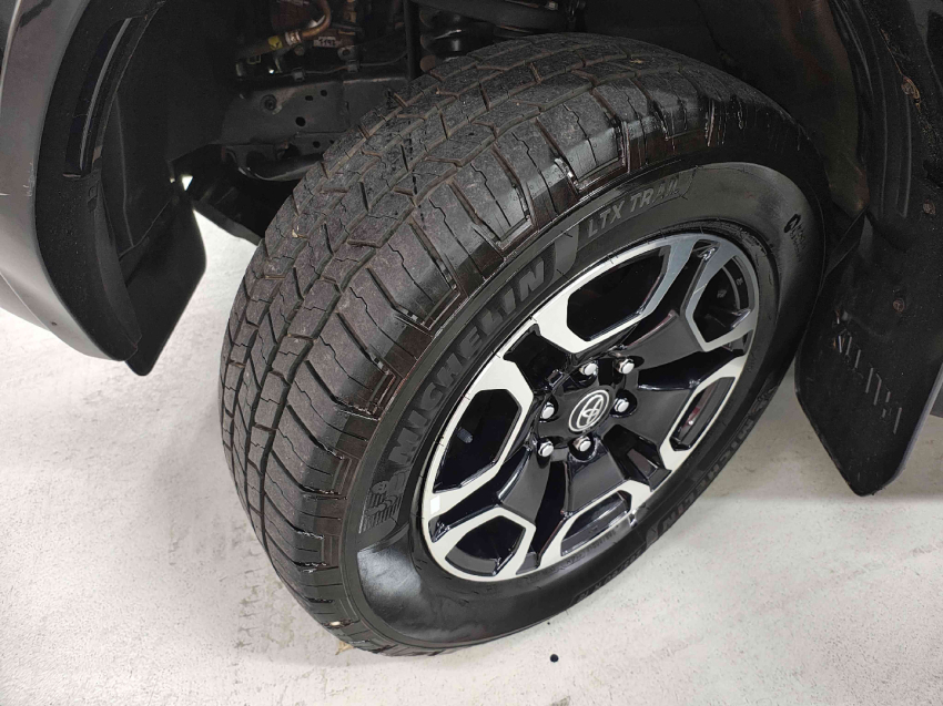 toyota hilux 2.8 d-4d turbo diesel cd srx plus 4x4 automatico 4p 202411
