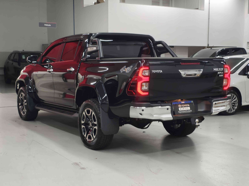 toyota hilux 2.8 d-4d turbo diesel cd srx plus 4x4 automatico 4p 20243