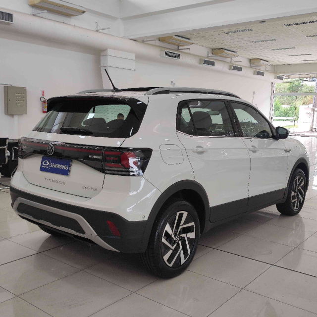 volkswagen t-cross 1.4 250 tsi total flex highline automatico 4p 2025