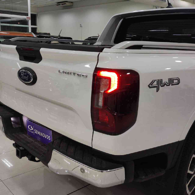 ford ranger 3.0 v6 turbo diesel cd limited 4x4 automatico 4p 2025