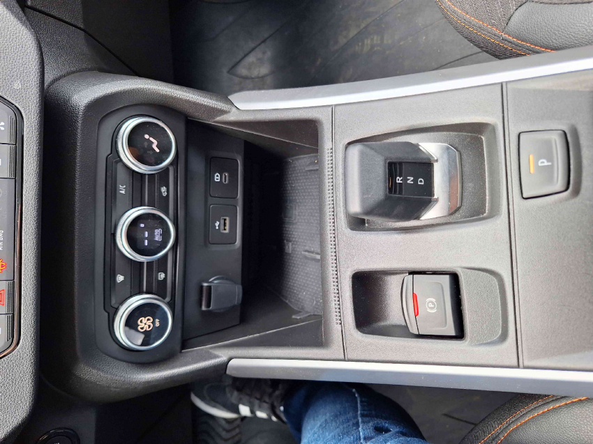 renault kardian 1.0 tce flex premiere edition edc 4p semiautomatico 2025