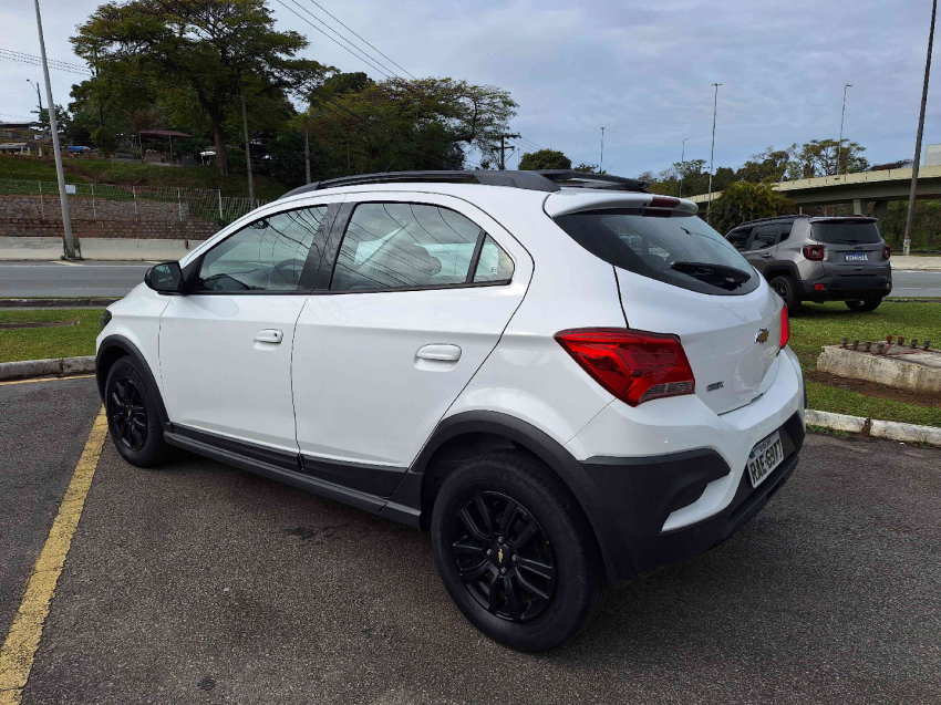 chevrolet onix 1.4 mpfi activ 8v flex 4p automatico 5p manual 2019