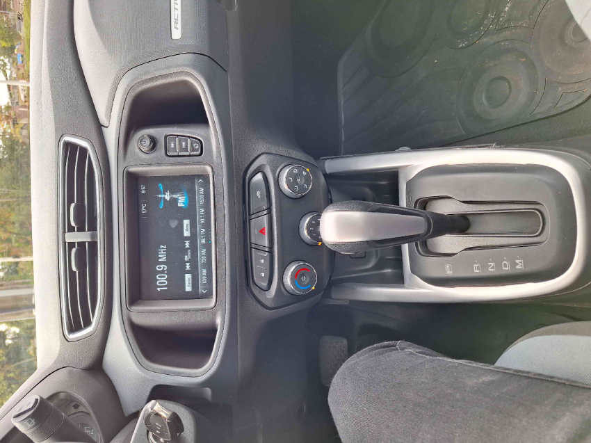 chevrolet onix 1.4 mpfi activ 8v flex 4p automatico 5p manual 2019
