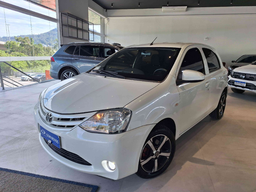 toyota etios 1.3 x 16v flex 4p manual automatico 2015
