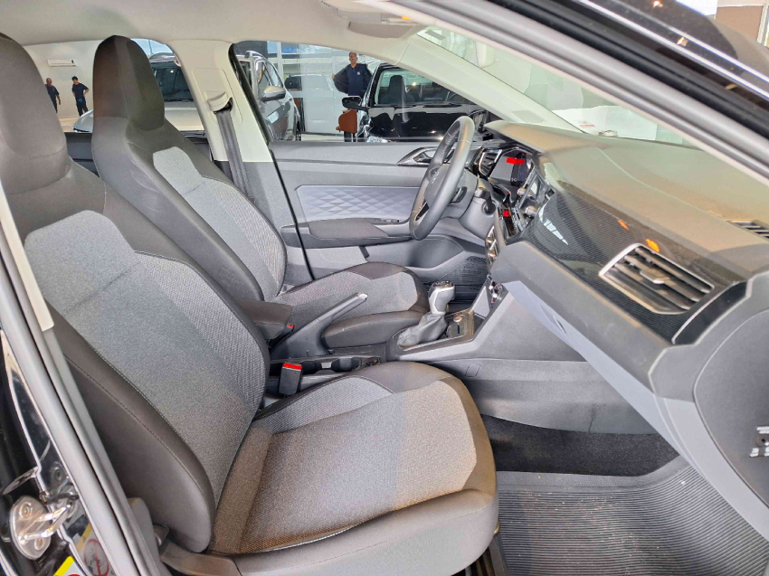 volkswagen polo 1.0 flex automatico 2025