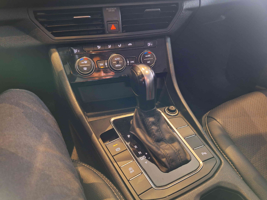 volkswagen jetta 1.4 250 tsi total flex comfortline tiptronic 4p automatico 20193