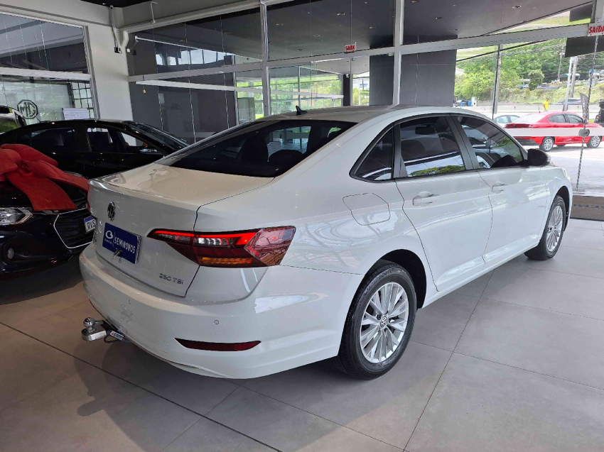 volkswagen jetta 1.4 250 tsi total flex comfortline tiptronic 4p automatico 201910