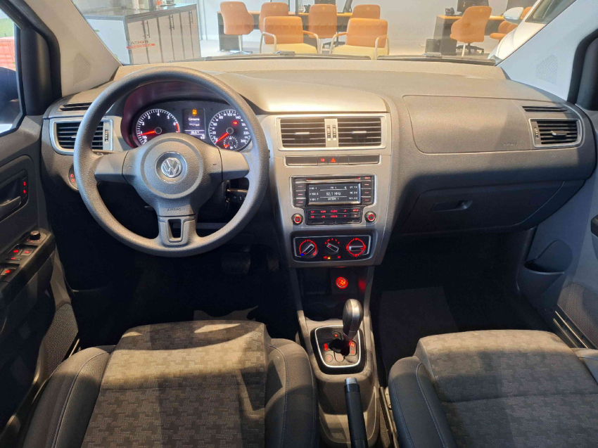 volkswagen fox 1.6 msi comfortline 8v flex 4p automatizado 5p semiautomatico 20154