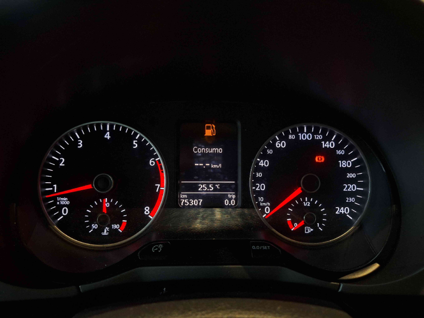 volkswagen fox 1.6 msi comfortline 8v flex 4p automatizado 5p semiautomatico 20152