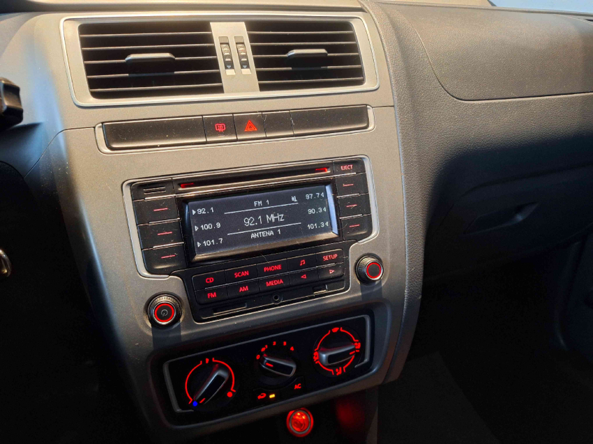 volkswagen fox 1.6 msi comfortline 8v flex 4p automatizado 5p semiautomatico 20155