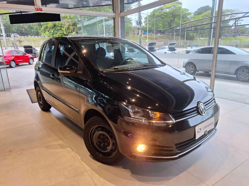 volkswagen fox 1.6 msi comfortline 8v flex 4p automatizado 5p semiautomatico 201511