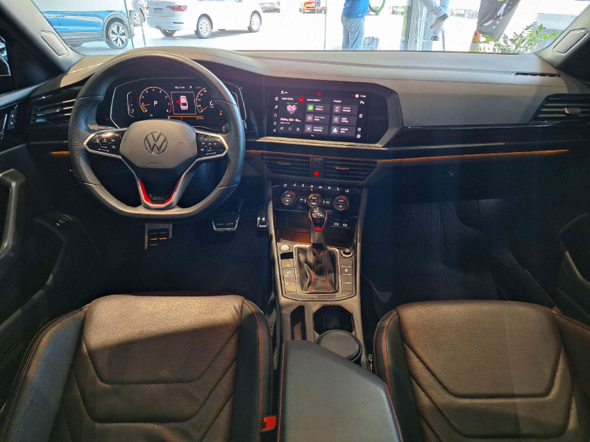 volkswagen jetta 2.0 gasolina semiautomatico 20243