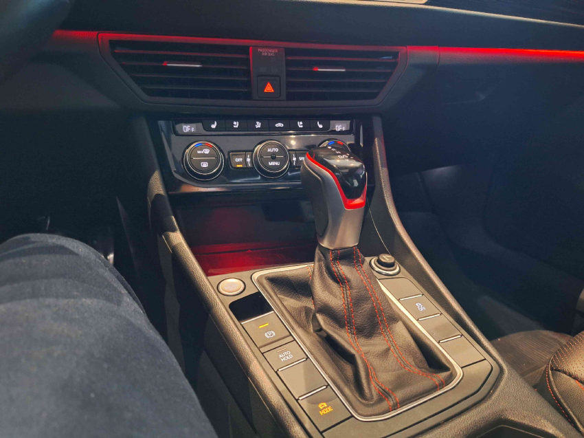 volkswagen jetta 2.0 gasolina semiautomatico 20246