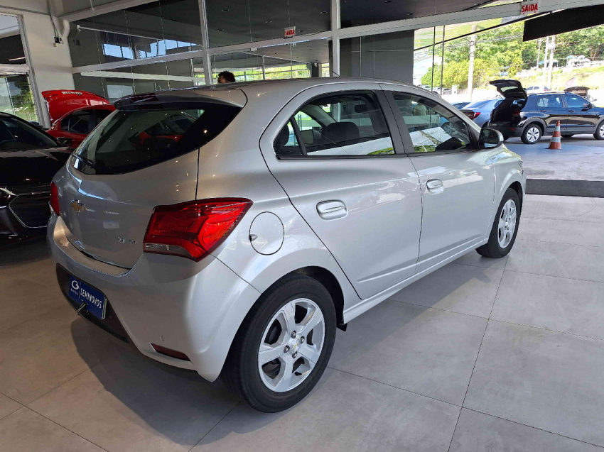 chevrolet onix 1.4 flex 20198