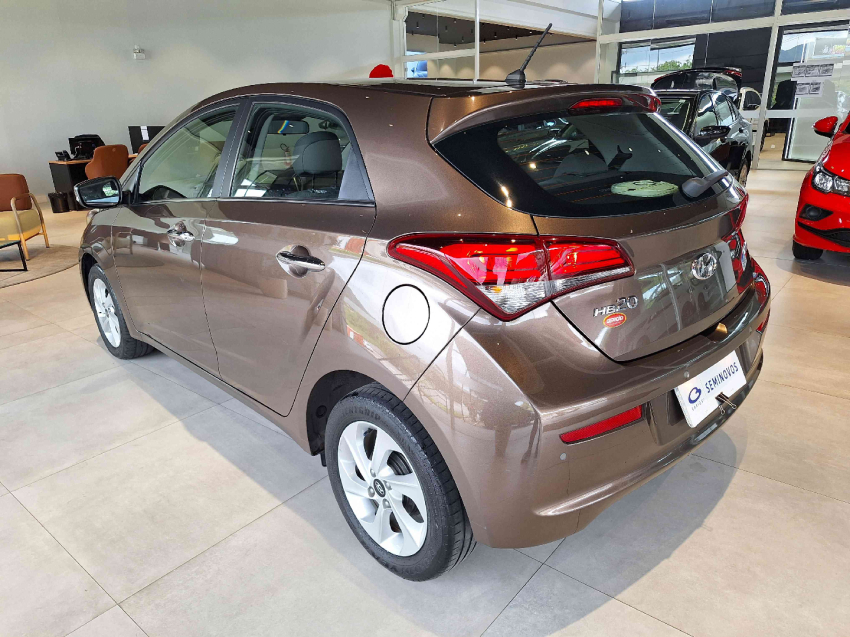 hyundai hb20 1.6 flex automatico 201812