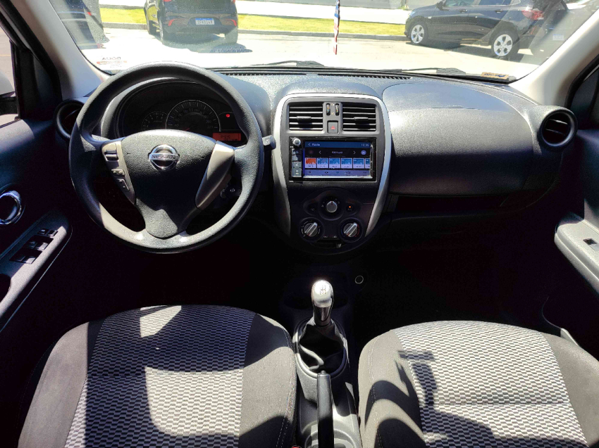 nissan march 1.0 flex 20197