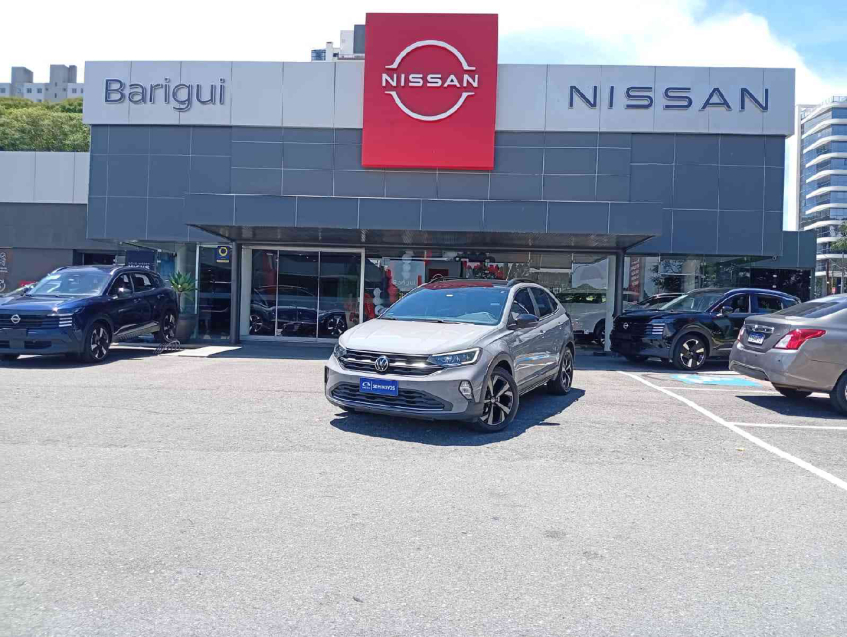 volkswagen nivus 1.0 200 tsi total flex highline automatico 4p 202318