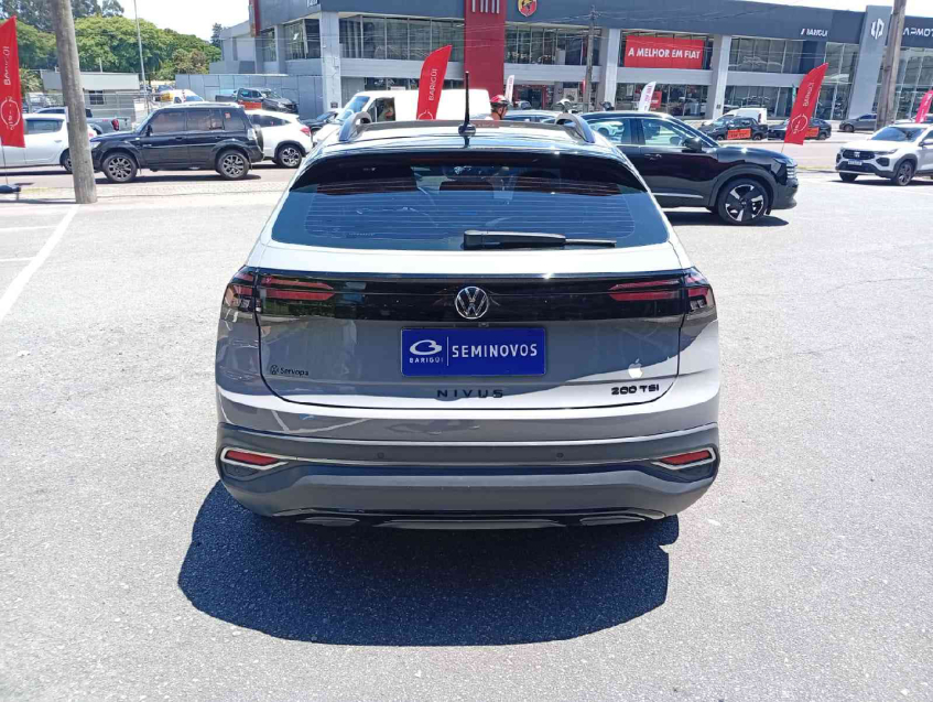 volkswagen nivus 1.0 200 tsi total flex highline automatico 4p 20235