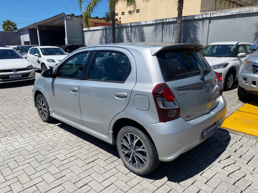 toyota etios 1.5 platinum 16v flex 4p automatico 5p 20183