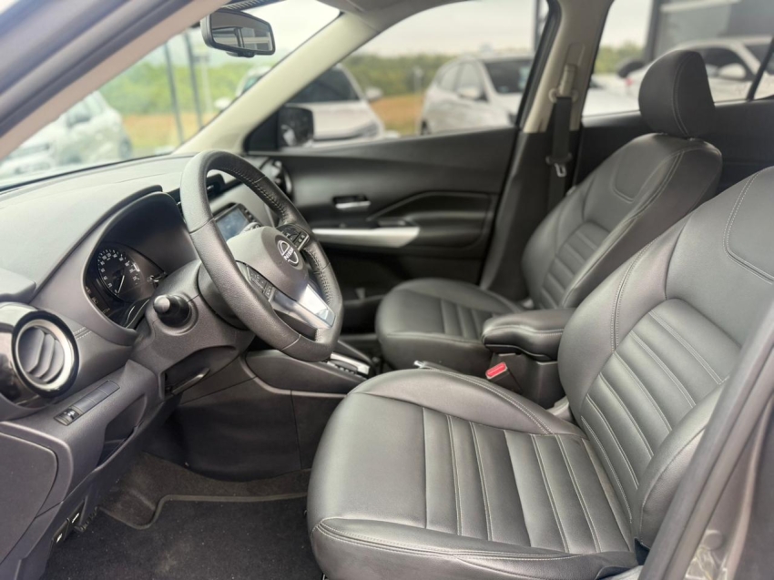 nissan kicks play advance 20252