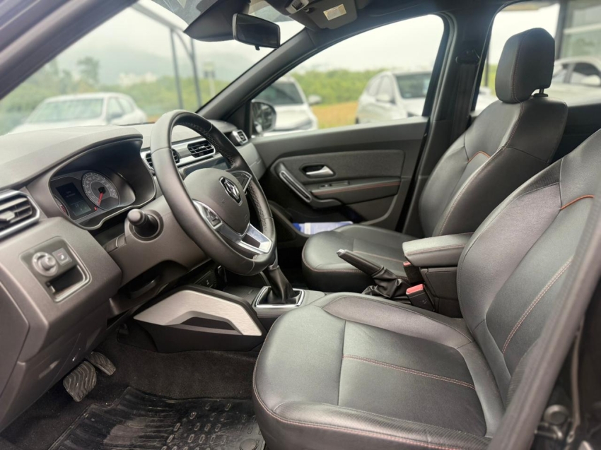 renault duster iconic 20256