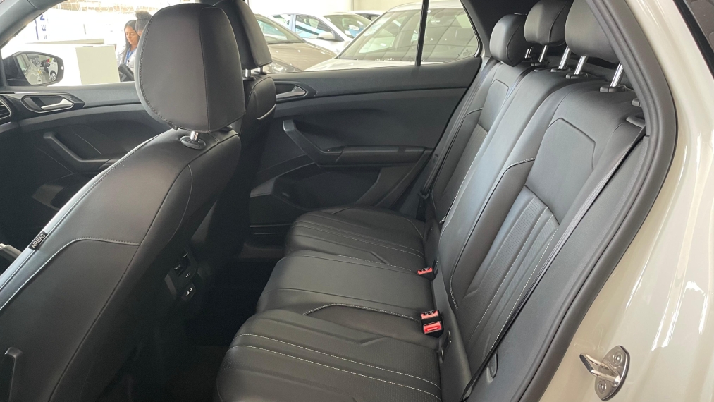 volkswagen t-cross 1.4 250 tsi total flex highline automatico 4p 20257