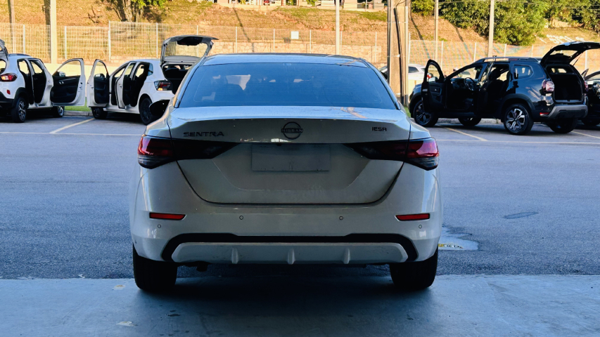 nissan sentra 2.0 gasolina automatico 20263