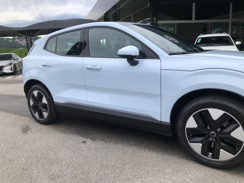 volvo ex30 automatico 20244