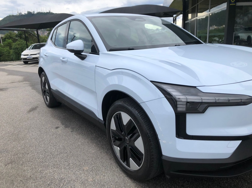 volvo ex30 automatico 20241
