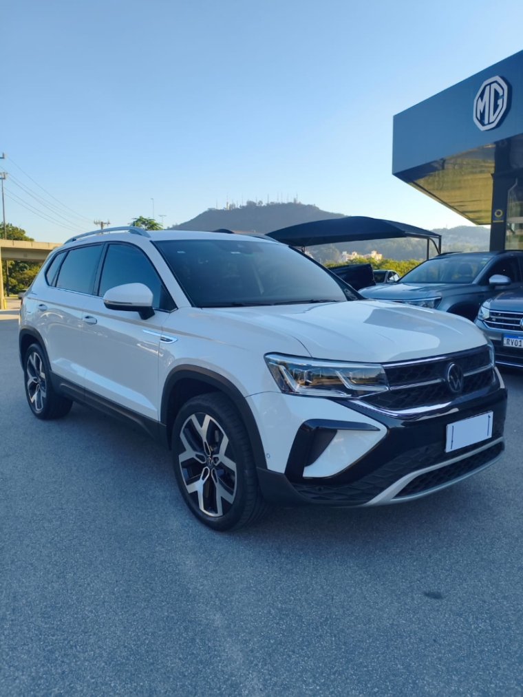 volkswagen taos 1.4 250 tsi total flex highline automatico 1.5 5p 2024