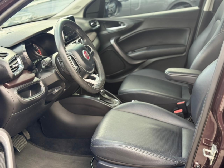 fiat cronos 1.8 flex automatico 201912