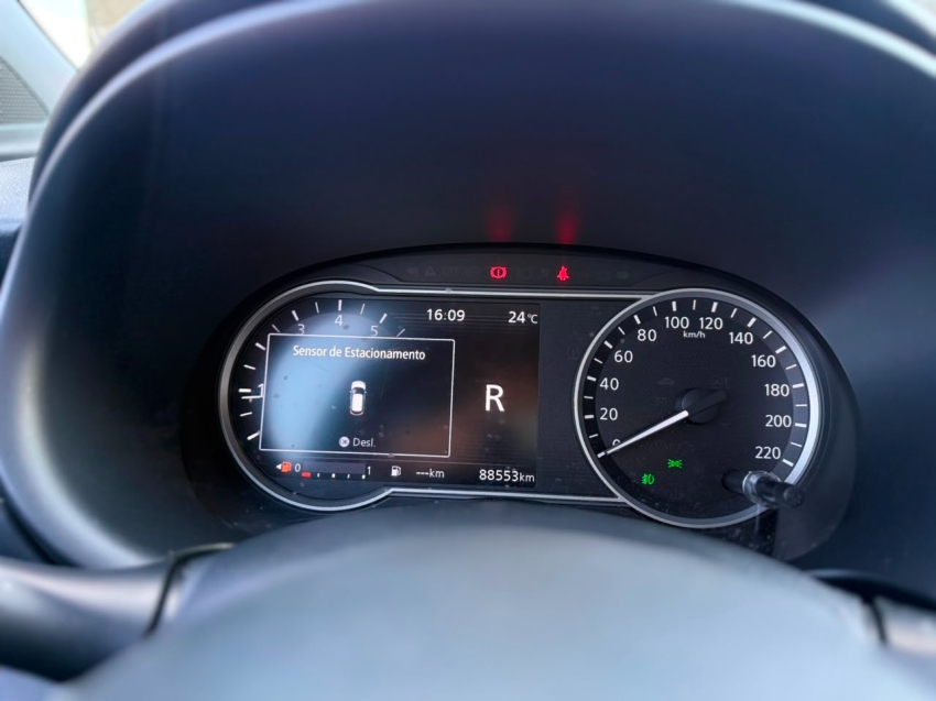 nissan kicks 1.6 16v flexstart sl 4p xtronic flex automatico 202015