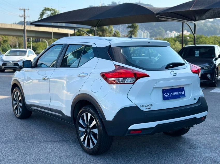 nissan kicks 1.6 16v flexstart sl 4p xtronic flex automatico 20202